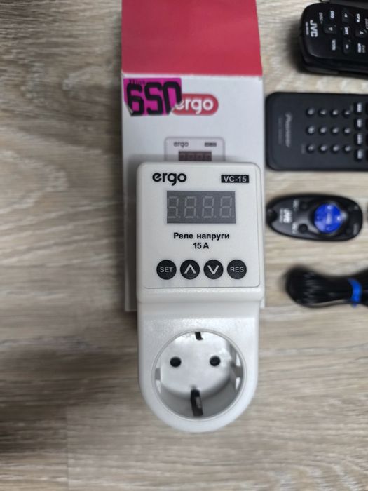 Авто аксессуары ,пульты, держатели,зарядные