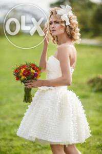 Короткое игривое свадебное платье для современной невесты!