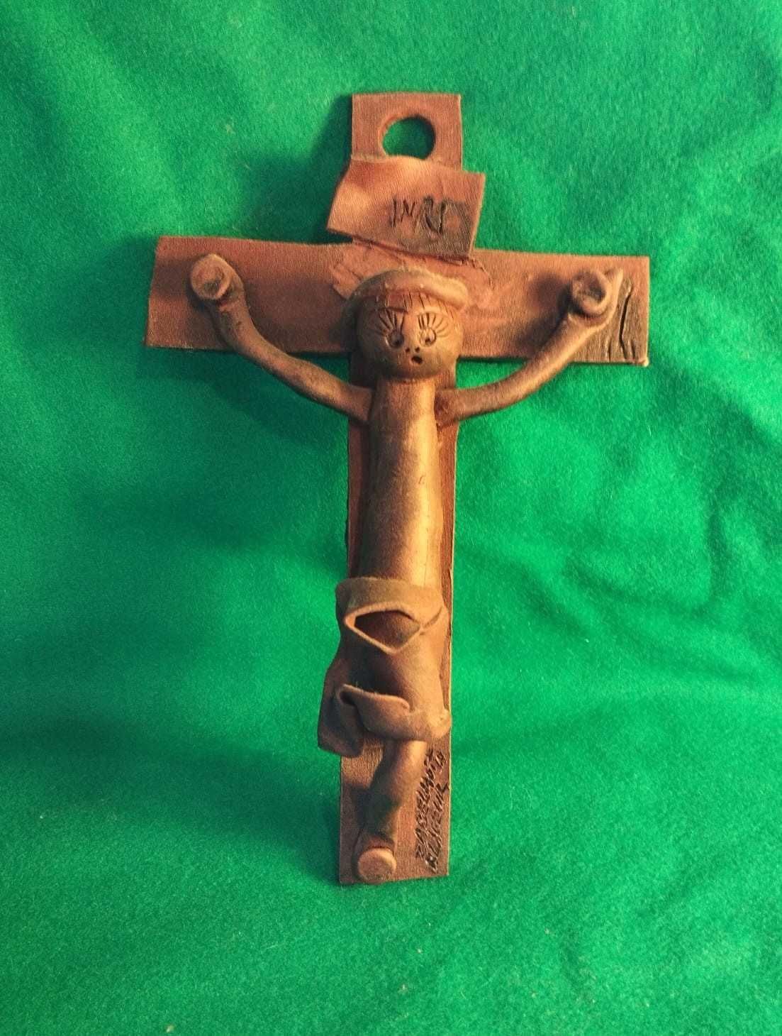 Crucifixos, de Zabel Moita (Aljezur)