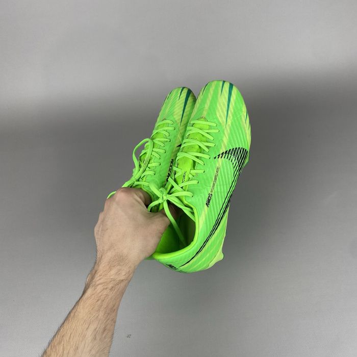 р.40,5 Оригінал! Бутси Nike Air Zoom Mercurial Vapor 15 FJ7200-300