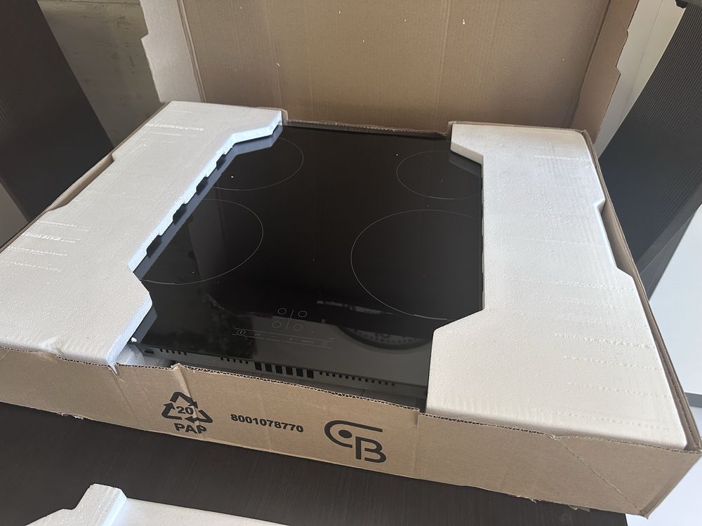 Nowa , Płyta indukcyjna BOSCH PUE611BB5E Serie 4
