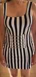 Vestido curto em licra