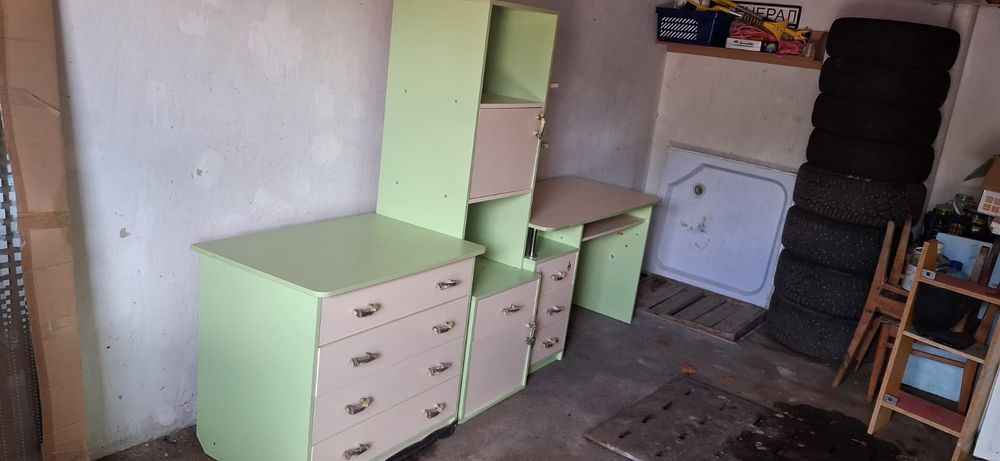 Продам комплект меблів