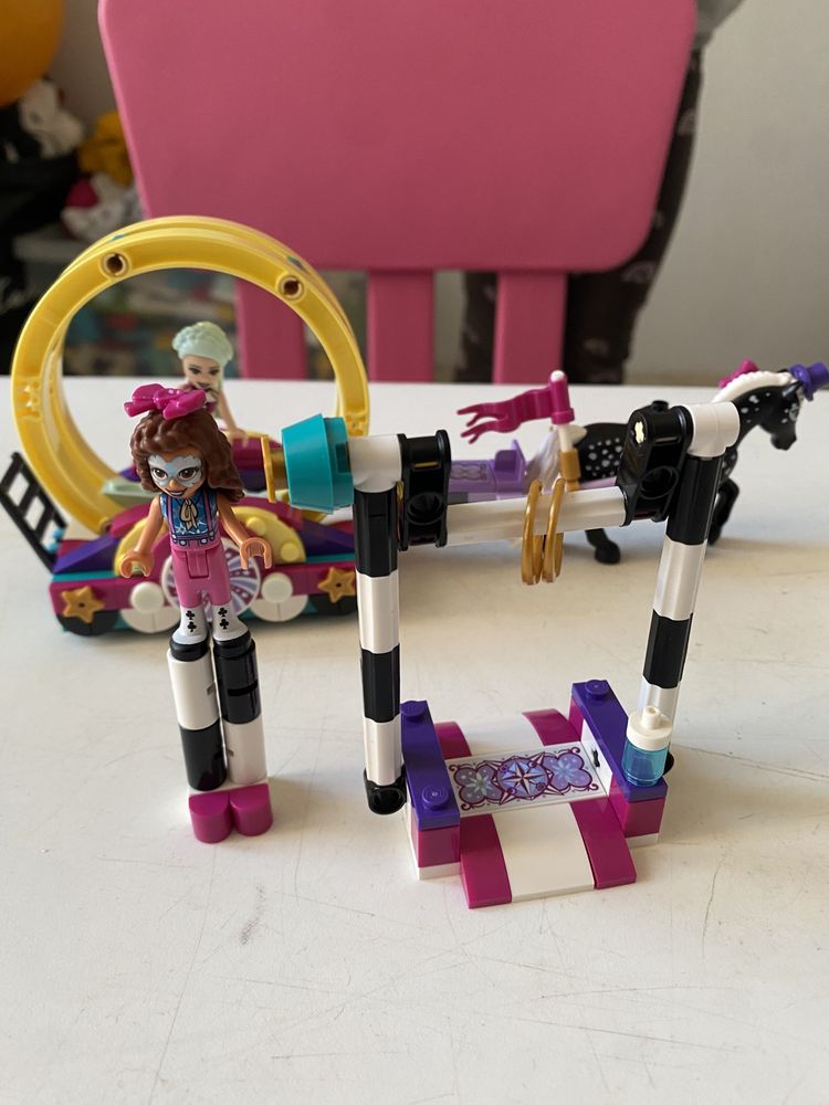 LEGO Friends Волшебная акробатика (41686)