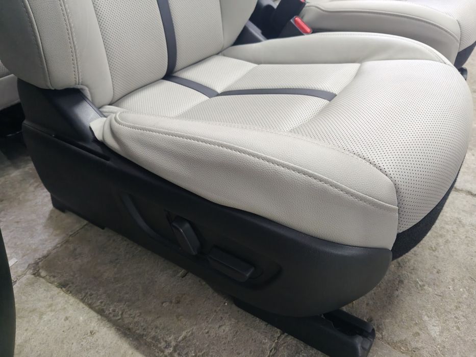 Салон сидения  Mazda CX90 разборка запчасти
