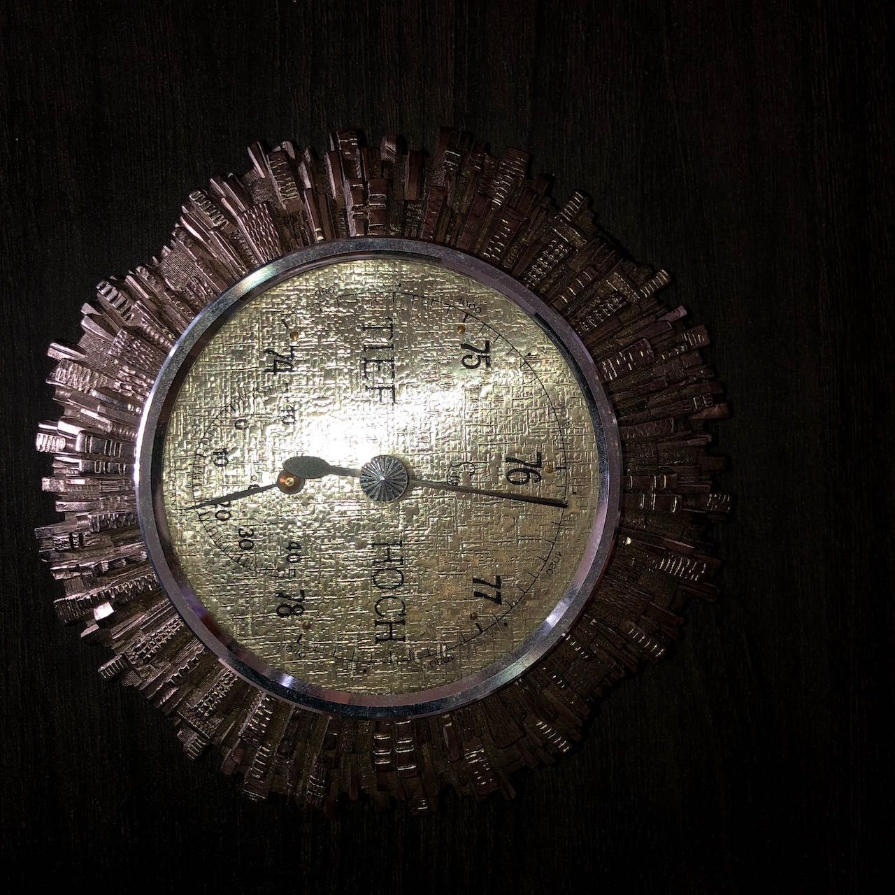 barometr. termometr w wyjątkowej metalowej obudowie 13. 5 cm, prezent