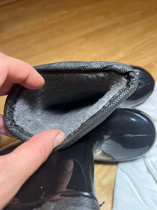 Набор дитячих речей (зима/осінь) розмір на 2-3 роки

Продаю комплект д