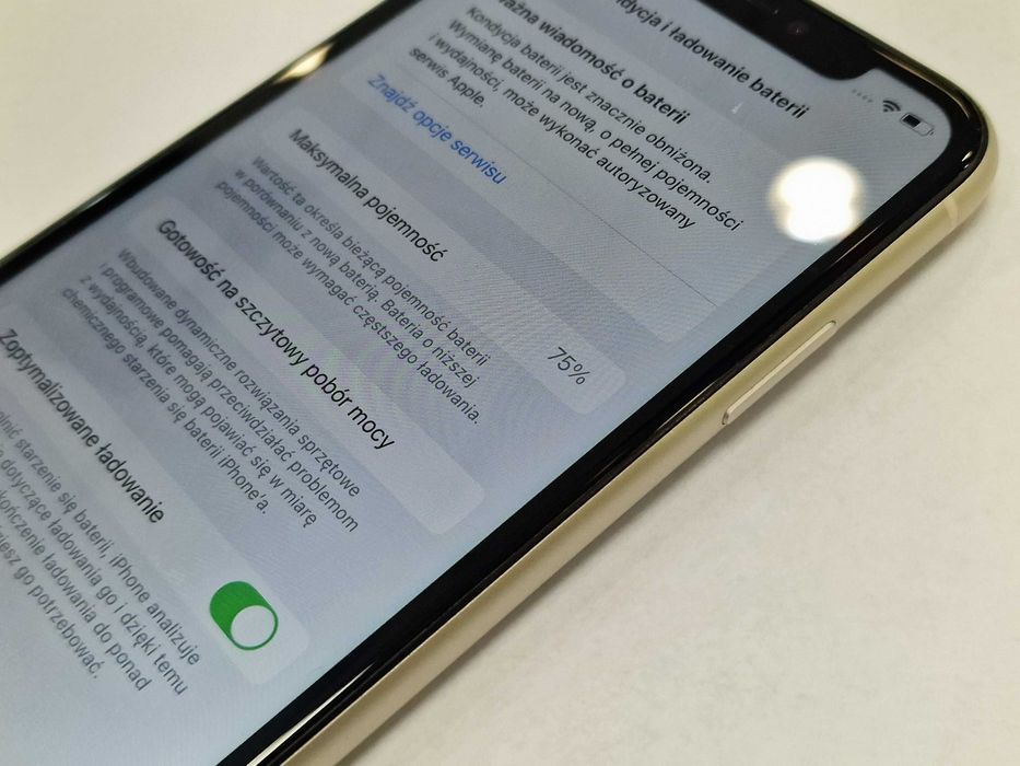 Iphone 11 128GB/ White/ BAT 75%/ Grade B/ Gwarancja + ładowarka