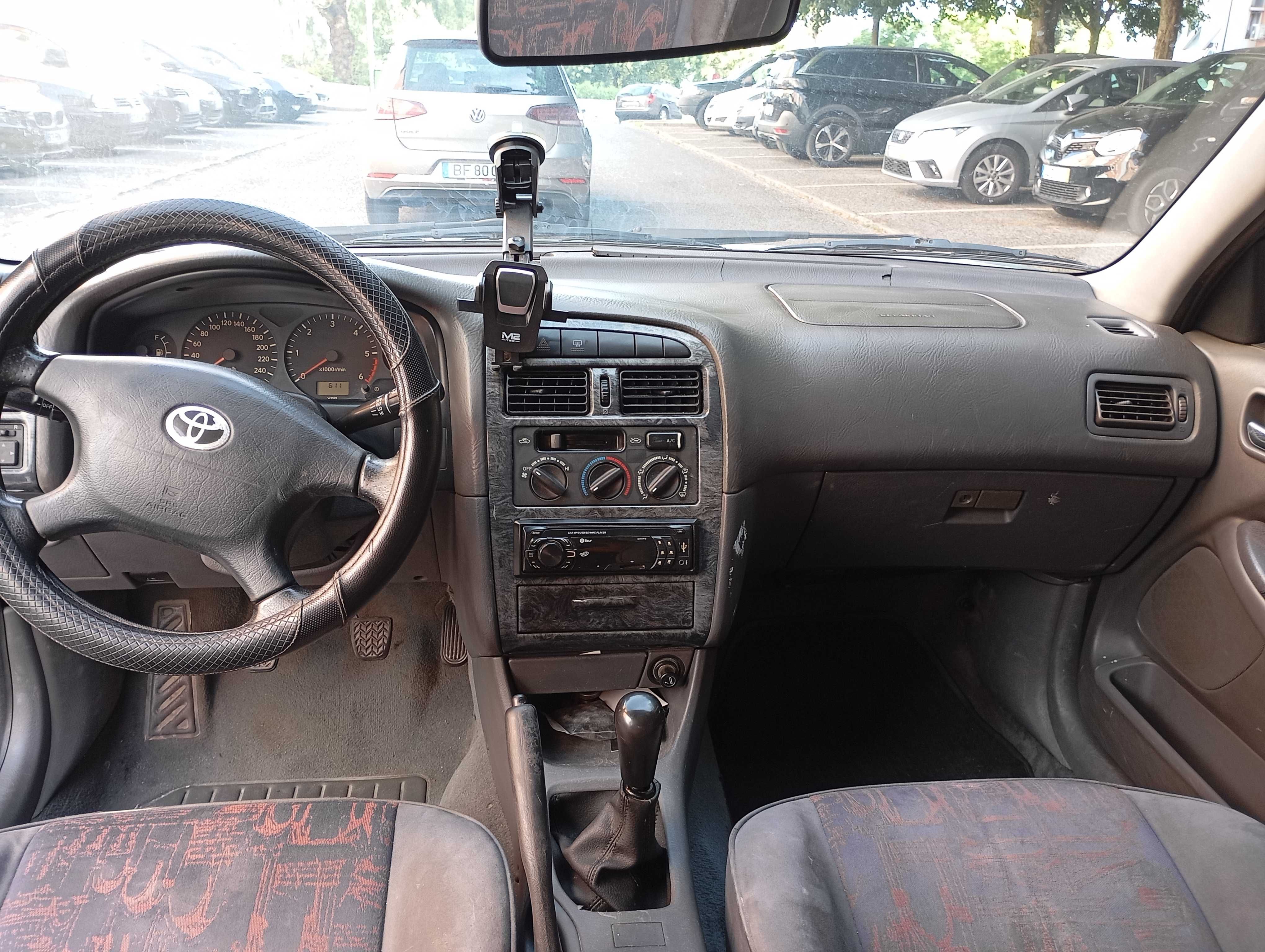 Toyota Avensis 1999