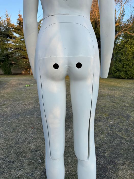 Manekin typu DUCH do profesjonalnych zdjęć odzieży