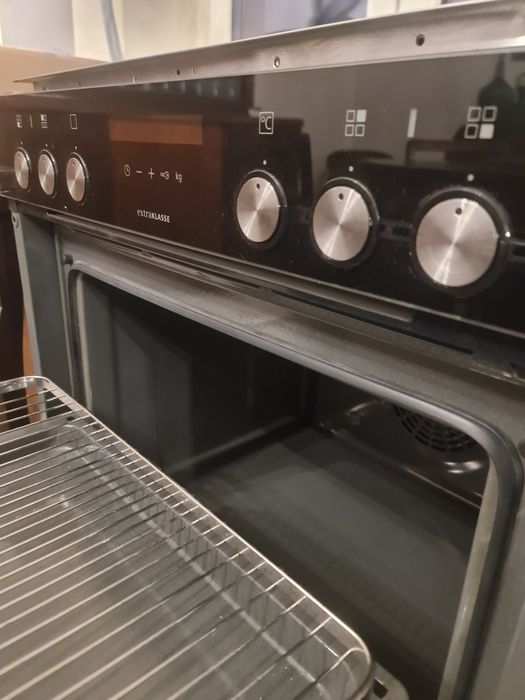 Piekarnik cargo z płytą elektryczną pod zabudowę Siemens extraKLASSE