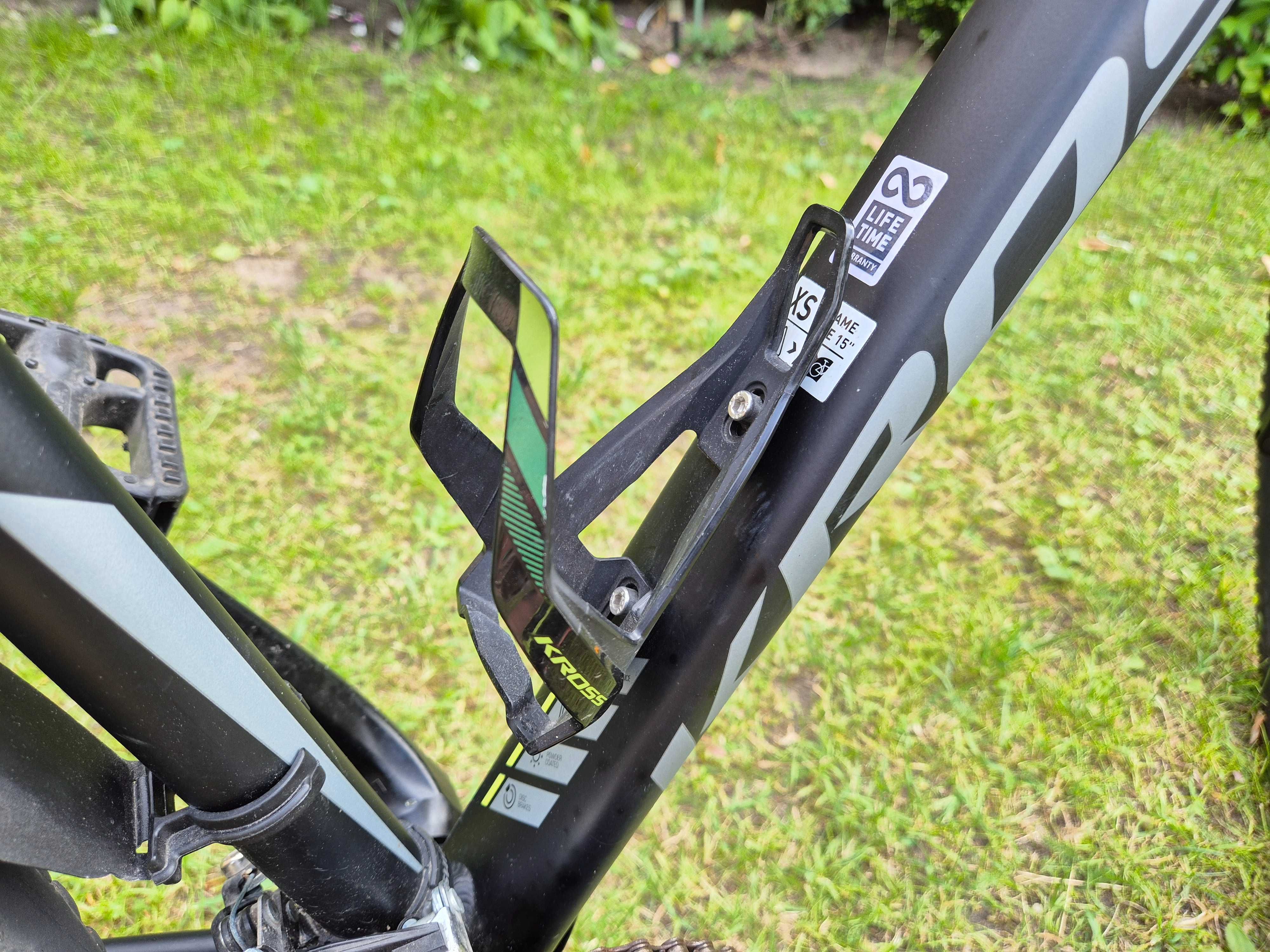Rower Kross Hexagon 5.0 rozm. 27×15 z wyposażeniem