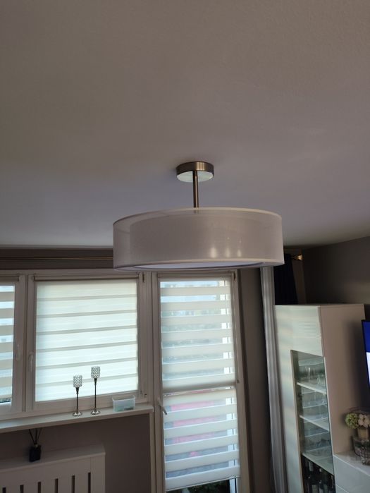 Lampa sufitowa  biala