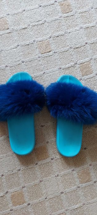 Шлепанцы с натуральным песцом 41 размер