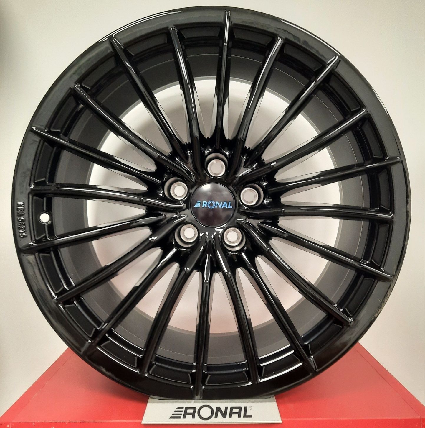 Jantes Originais Ronal para MB/BMW etc 8,5+9,5x19 et30 novas na caixa