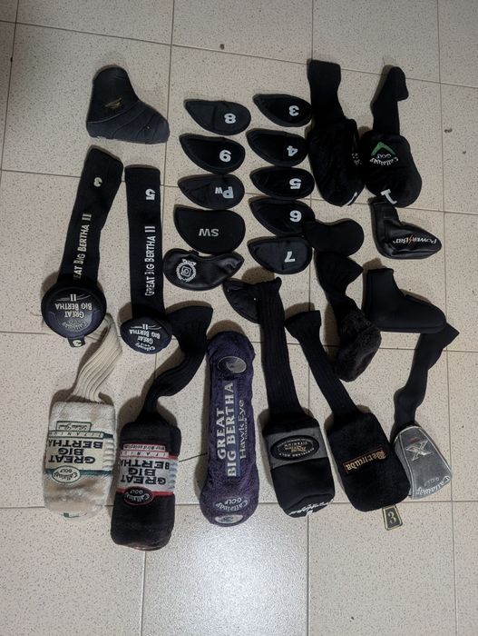 Diversas capa para tacos de golfe.