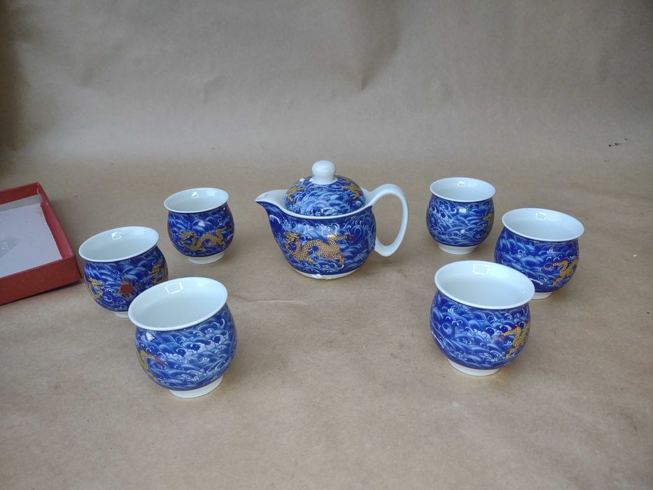 Zestaw porcelany do herbaty z wzorem smoka