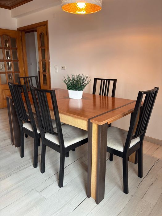 Mesa de cerejeira 6 lugares extensível até 10 + 5 cadeiras