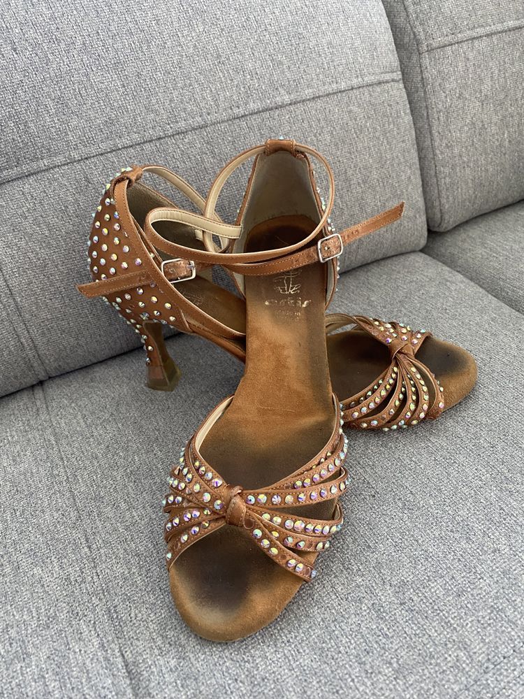 Oryginalne buty do salsy Artis