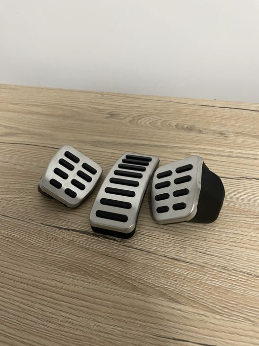 Накладки на педілі | Накладки на педалі Volkswagen,Audi,Seat,Skoda