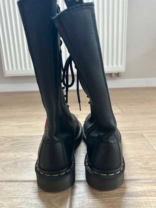 Buty damskie Dr. Martens Vonda