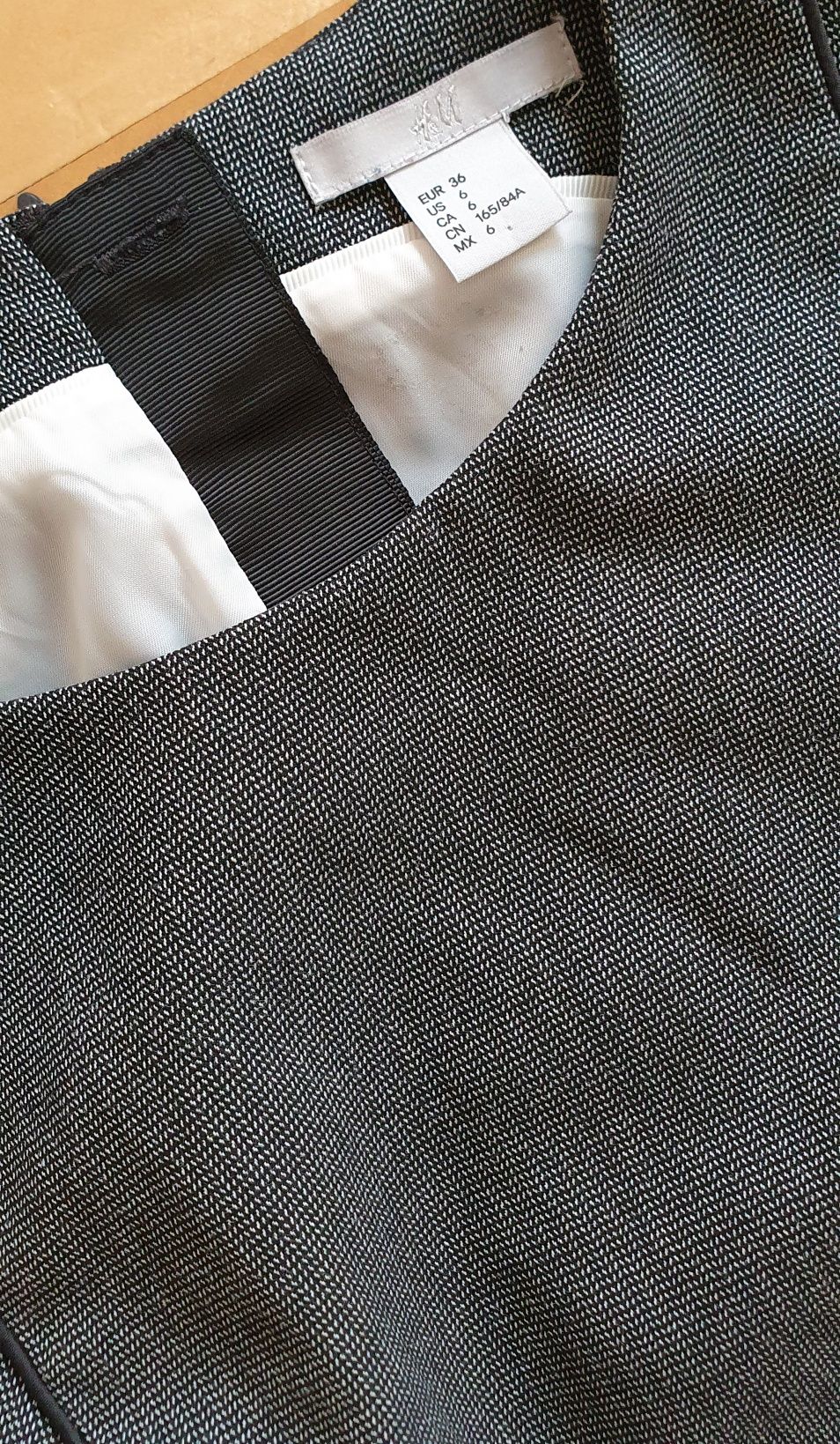 Sukienka ołówkowa szaro-czarna H&M  34/36  jak nowa