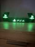 Stojak na Gry i Pady Ps4 Napis Fluorescencyjny