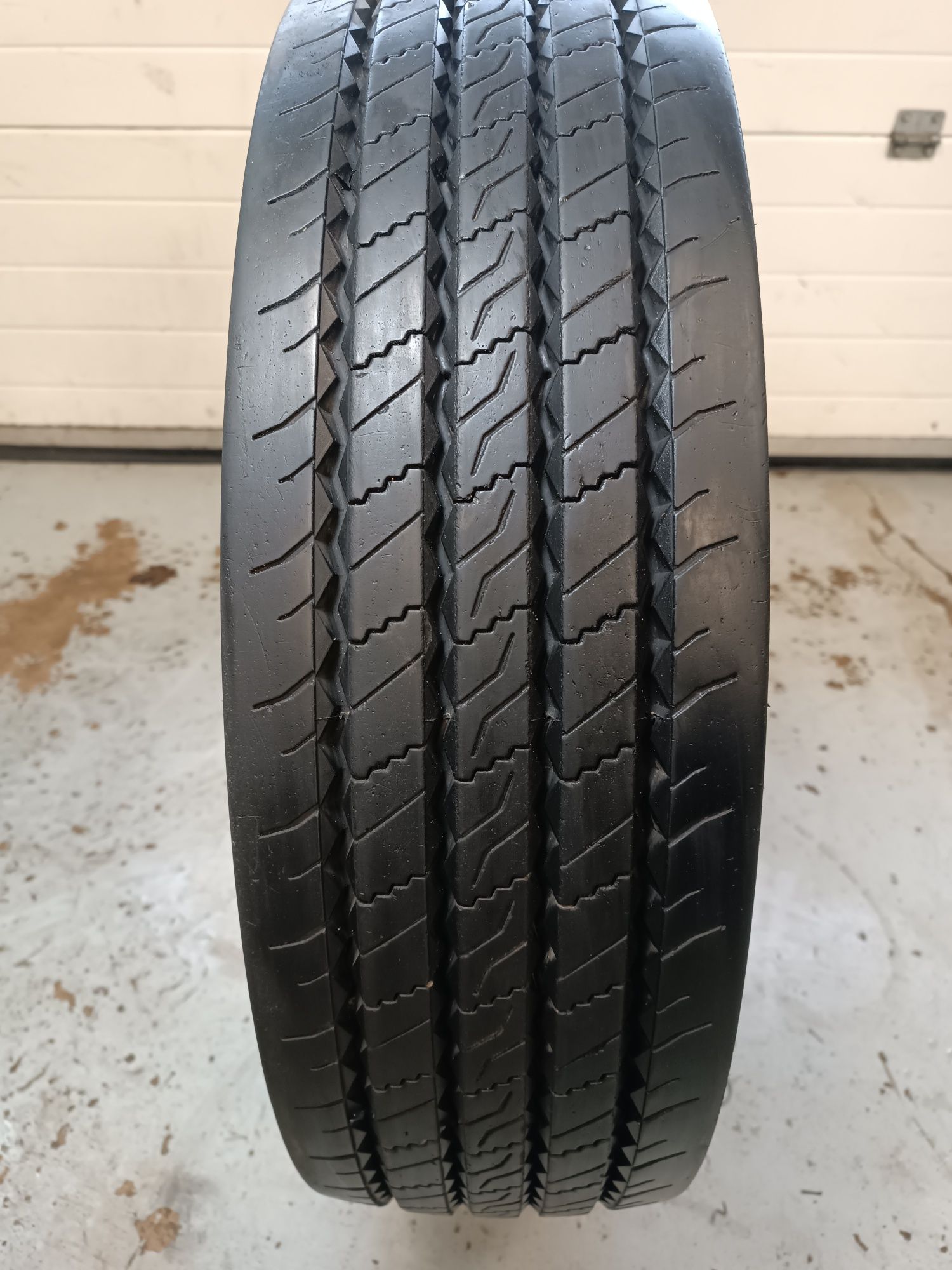 215/75R17.5 Continental Conti Hybrid LS3