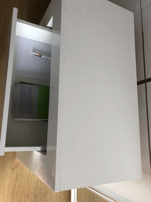 Komoda biały polysk