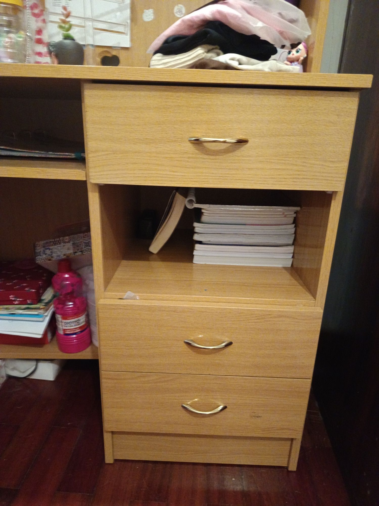 Estante quarto de criança