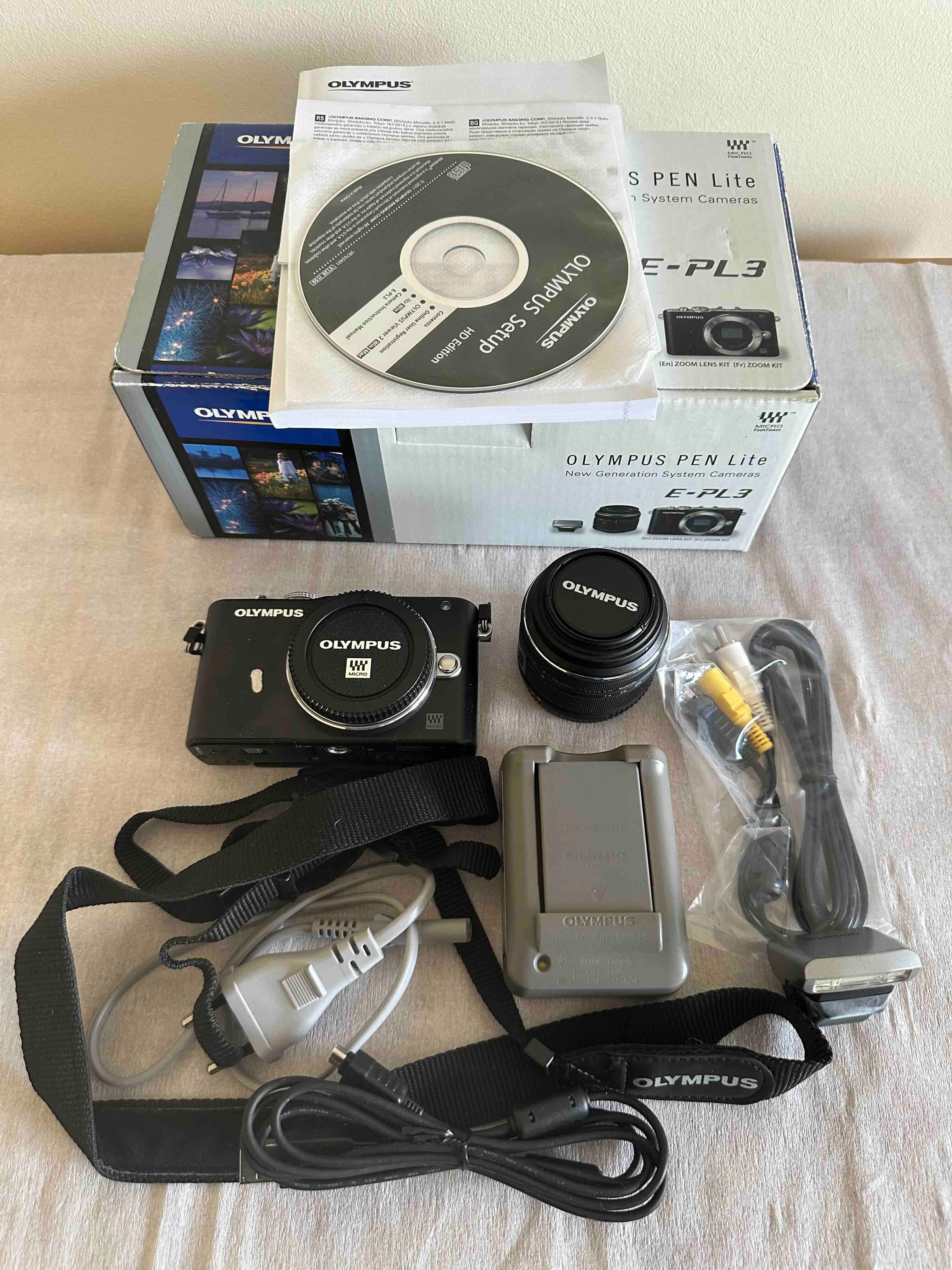 Olympus Pen E-PL3 com caixa estanque PT-EP05L