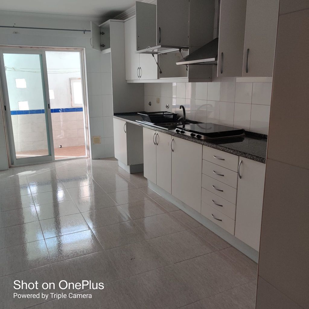 Quarto para Alugar – Zona Amadora (Buraca/Alfragide)