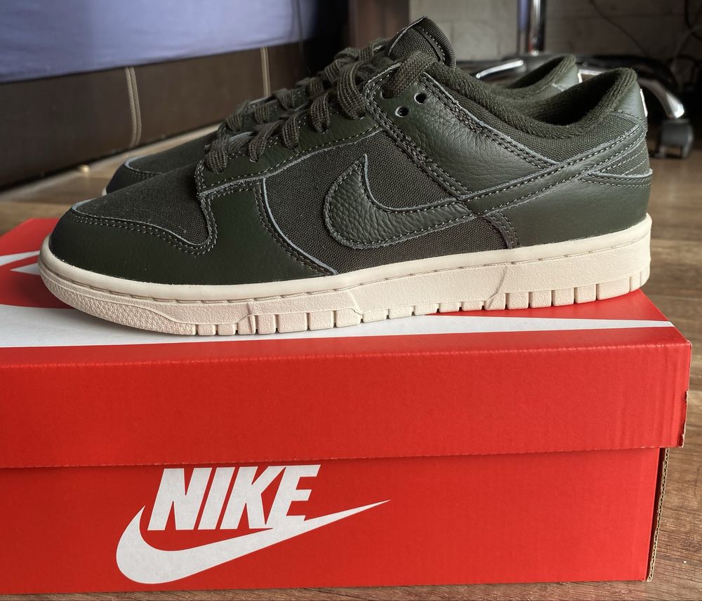 buty NIKE Dunk Low Retro PRM