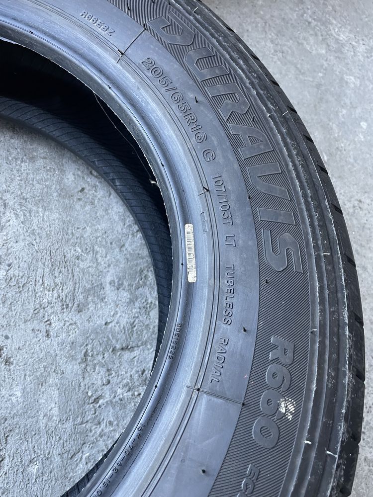 205/65/16с Bridgestone Duravis R660