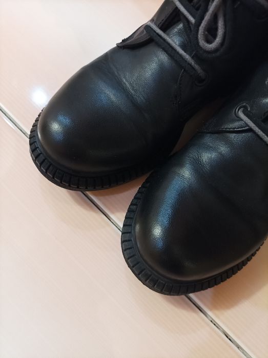 Черевики демісезонніі шкіряні 36 розмір