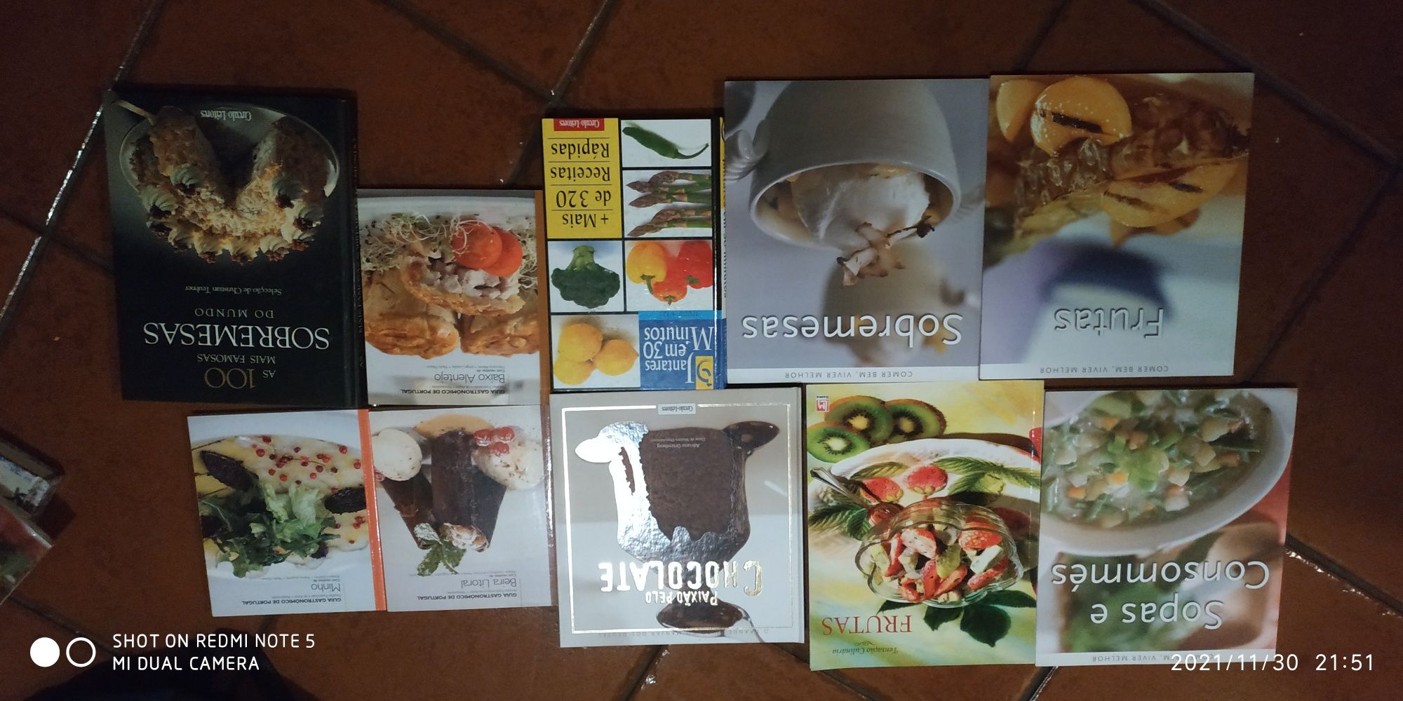 Vários livros de culinaria veja preços na descrição