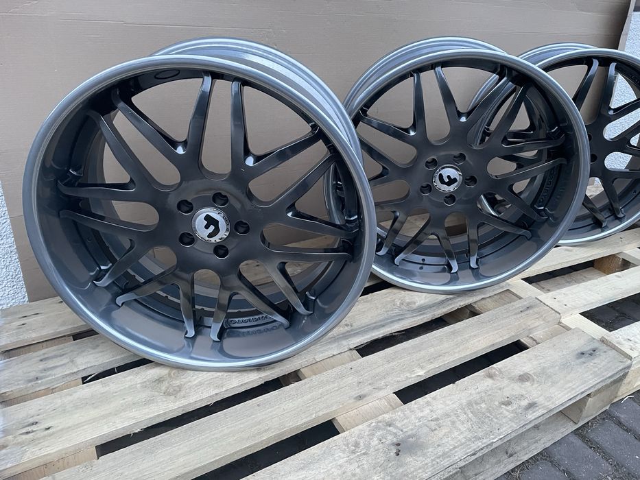 Felgi Bentley 22 cale, 2 szerokosci, FORGIATO, stan jak nowe