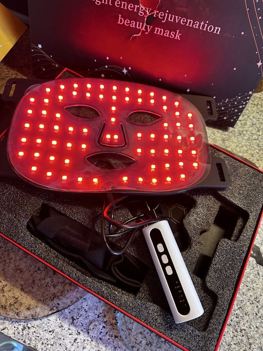 Маска для обличчя світлотерапії