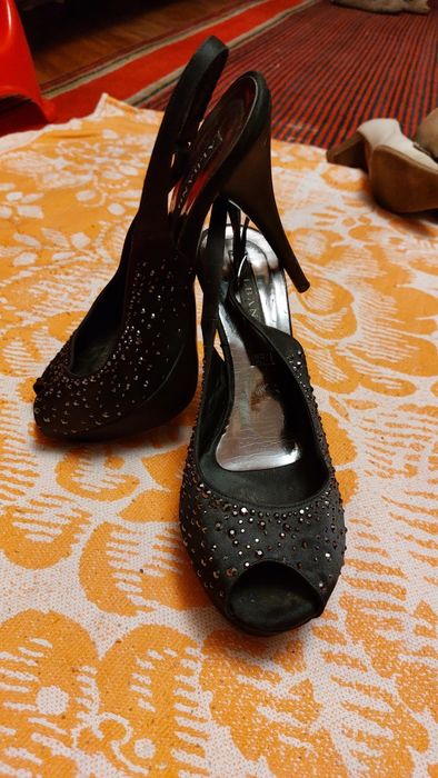 Женские босоножки на высоком каблуке, жіночі босоніжки.