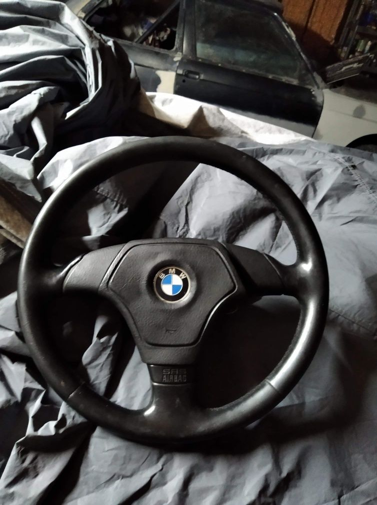 BMW E34 części  dyfer kierownica błotnik felgi