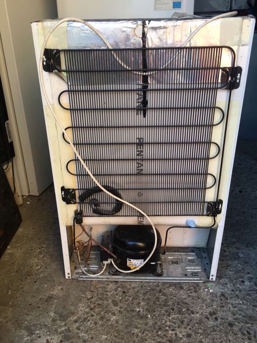 Морозильна камера. AEG