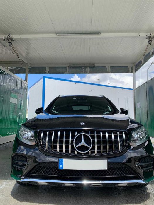 Mercedes-Benz GLC 250 d AMG  4-Matic