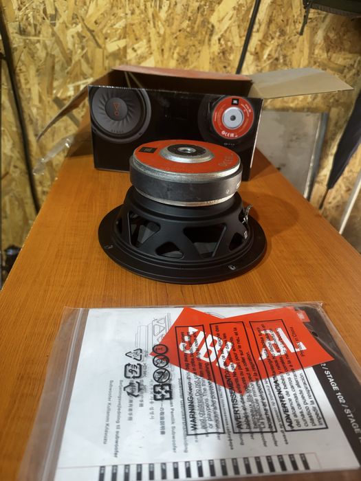 JBL саб 300 ват в гарному стані!