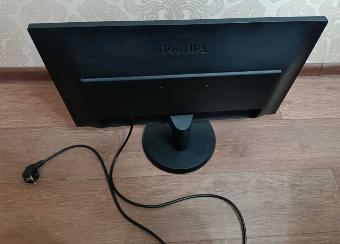 Продам Монітор Philips 240v 24" - В стані нового (Пересилаю ОЛХ дост.)