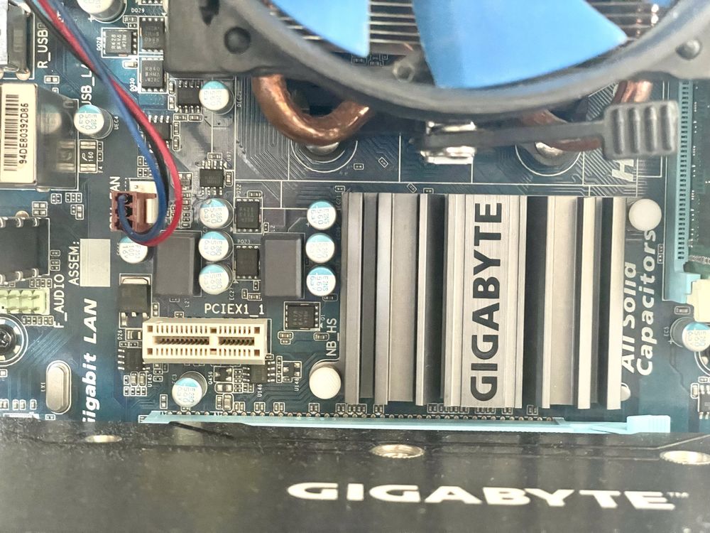 Комплект: Gigabyte 780T-D3L + AM3 FX-6300 + кулер (Deep Cool)
