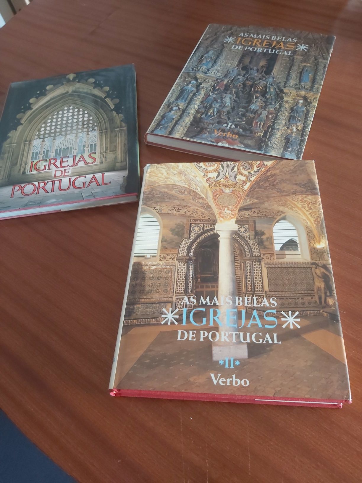Livros das igrejas de Portugal