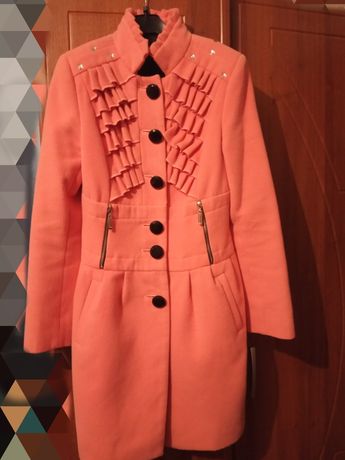 Продам женское пальто весна-осень