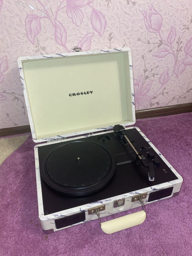 Виниловый проигрыватель Crosley програвач вінілу