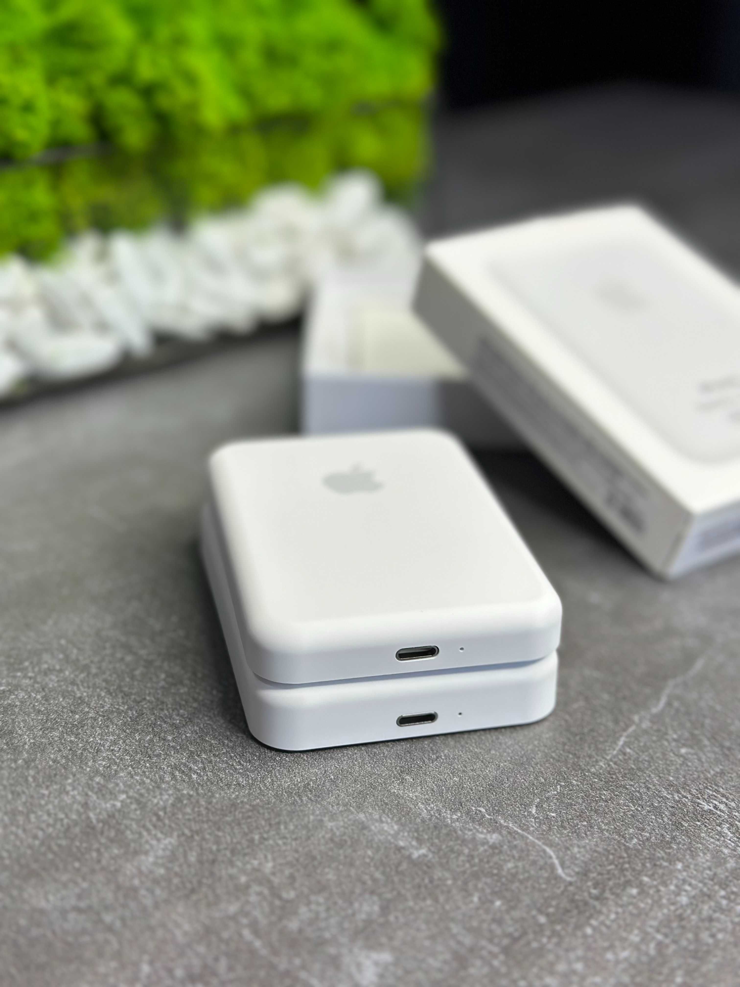 Battery Pack Повербанк MagSafe 3000 mAh