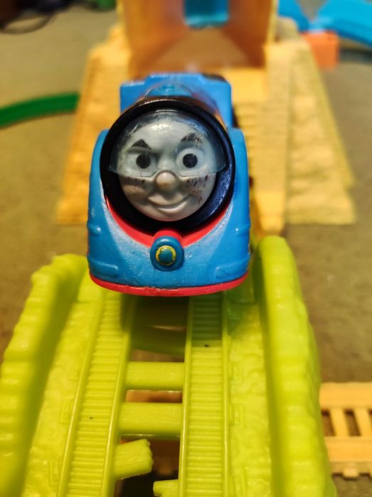 Tomek i Przyjaciele TrackMaster Turboskok - Ucieczka z dżungli